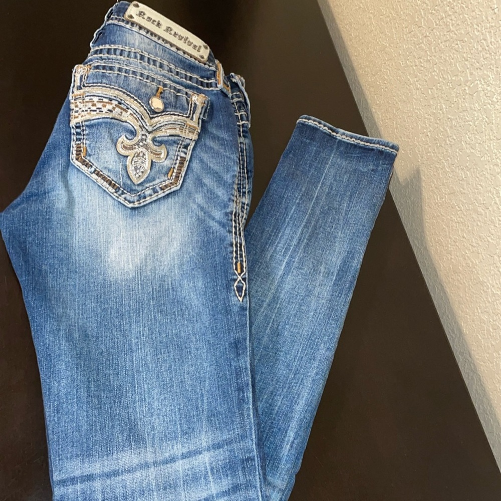 Super cute EUC ROCK REVIVAL SKINNY